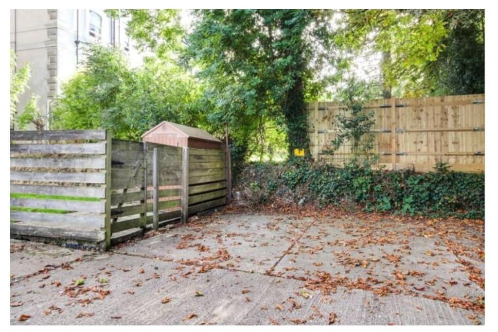Central 2 Bedroom Garden Flat With Free Parking Royal Tunbridge Wells Exterior photo